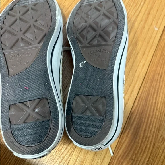 Converse Women's Gold Sneakers - Picture 6 of 6